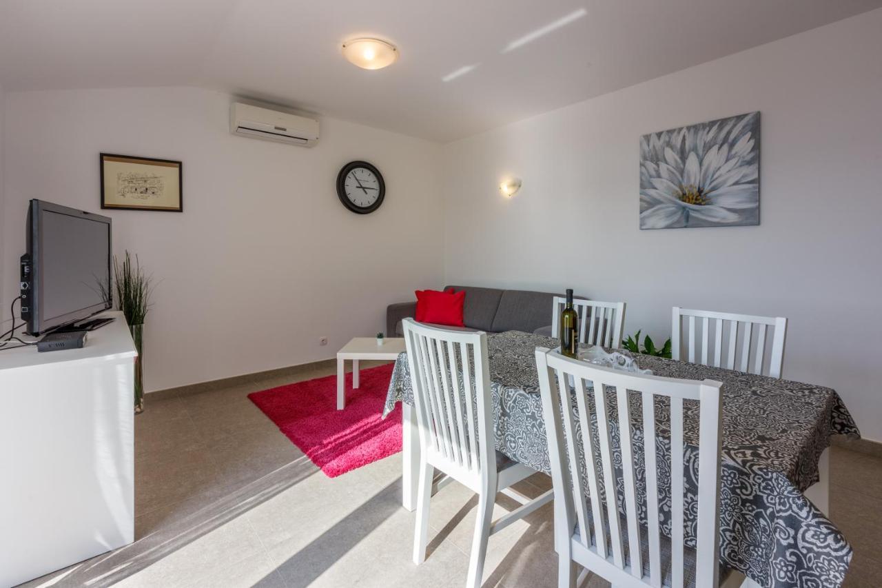 Anton 1 Lägenhet Crikvenica Exteriör bild